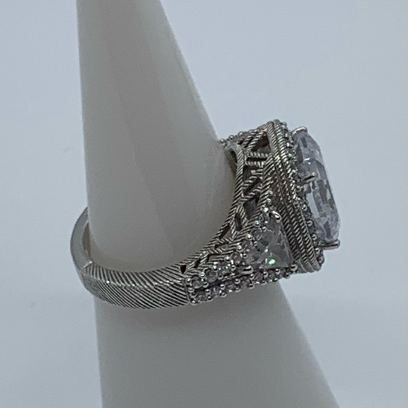 Judith Ripka Diamonique Silver Ring Sz 6 - Picture 4 of 9